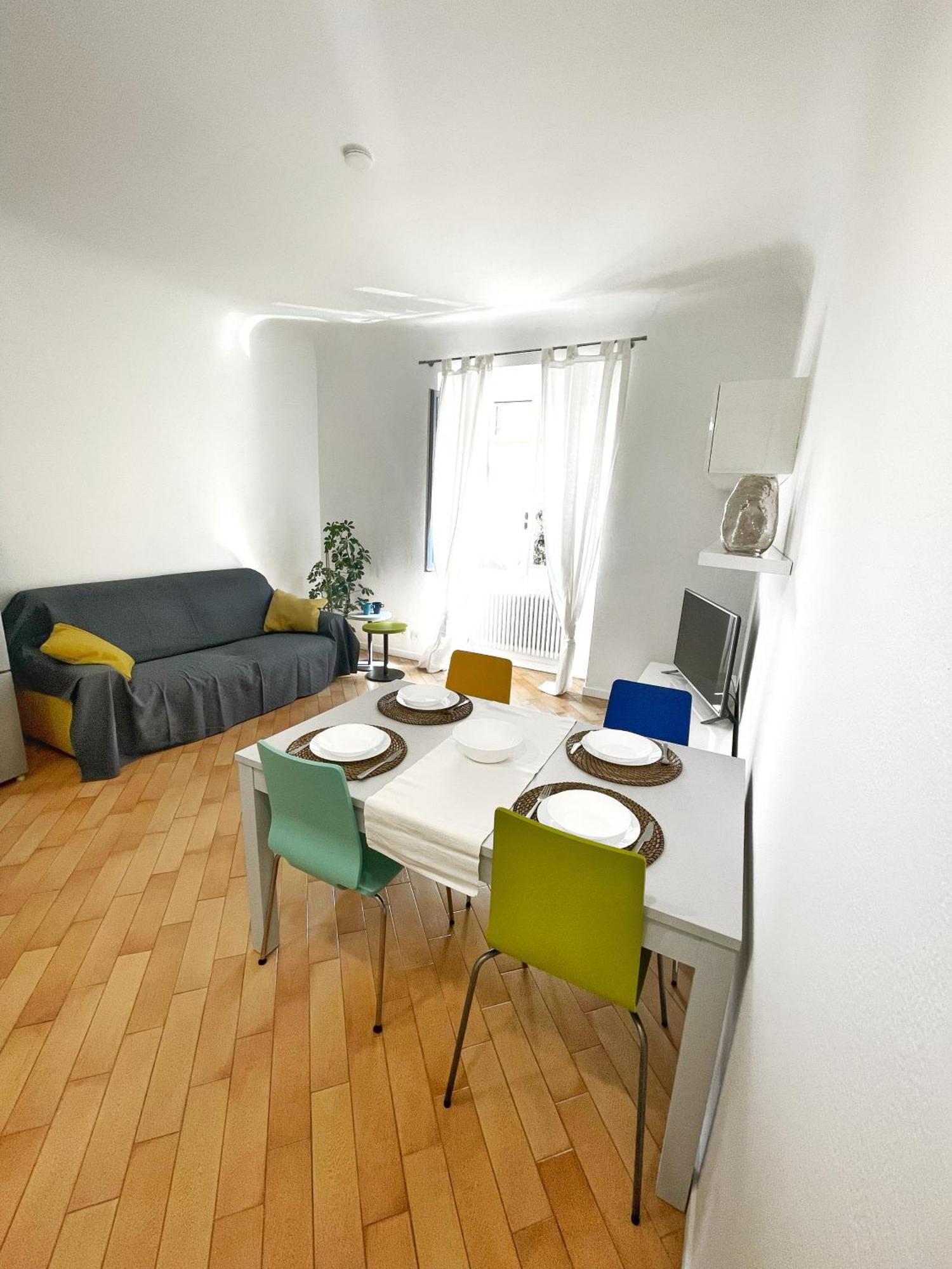 Apartamento Ampio E Accogliente Bilocale - Fara 1, Porta Nuova Milán Exterior foto