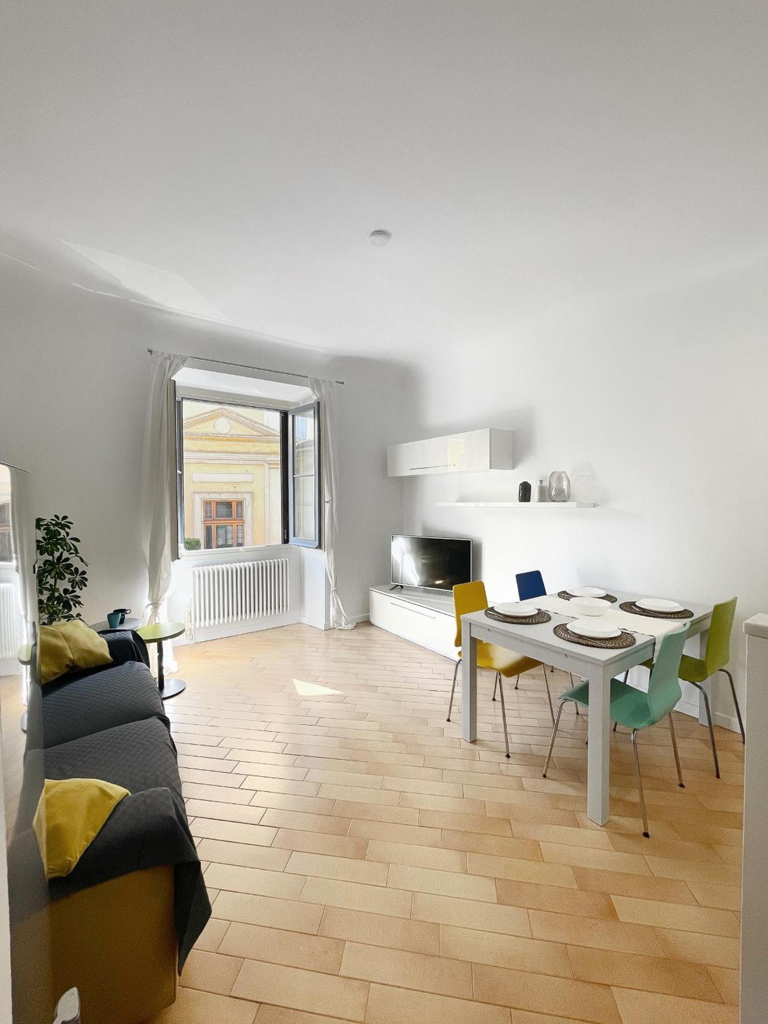 Apartamento Ampio E Accogliente Bilocale - Fara 1, Porta Nuova Milán Exterior foto